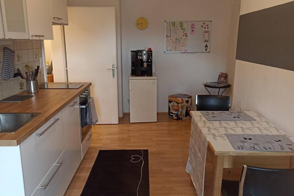 Retrowohnung Im Herzen Von Graz Ngoại thất bức ảnh